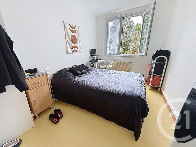 Appartement F3 à vendre - 4 pièces - 57.12 m2 - ST BERTHEVIN - 53 - PAYS-DE-LOIRE - Century 21 Dréano Immobilier
