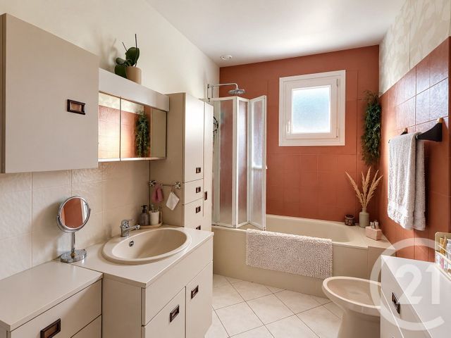 maison à vendre - 5 pièces - 120.63 m2 - LOUVERNE - 53 - PAYS-DE-LOIRE - Century 21 Dréano Immobilier