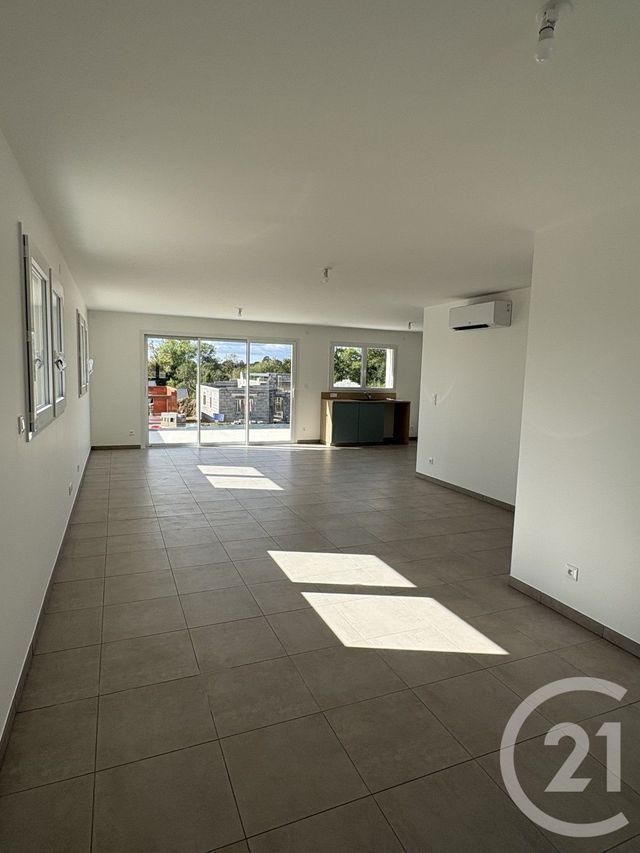 maison à louer - 4 pièces - 104.68 m2 - LOUVERNE - 53 - PAYS-DE-LOIRE - Century 21 Dréano Immobilier