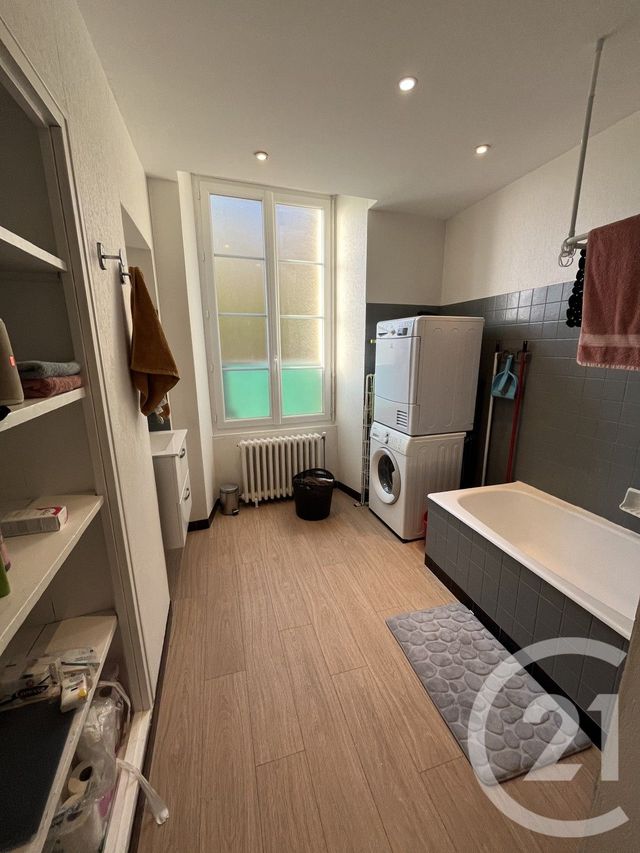 Appartement T3 à louer - 3 pièces - 73.16 m2 - CRAON - 53 - PAYS-DE-LOIRE - Century 21 Dréano Immobilier
