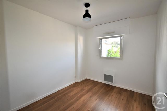Appartement F3 à louer - 3 pièces - 64.99 m2 - LAVAL - 53 - PAYS-DE-LOIRE - Century 21 Dréano Immobilier