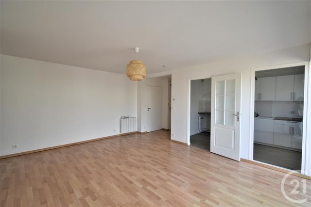 Appartement F3 à louer - 3 pièces - 64.99 m2 - LAVAL - 53 - PAYS-DE-LOIRE - Century 21 Dréano Immobilier