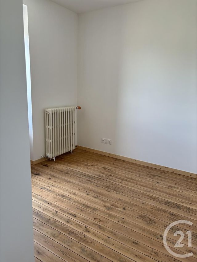 maison à louer - 6 pièces - 129.81 m2 - MAISONCELLES DU MAINE - 53 - PAYS-DE-LOIRE - Century 21 Dréano Immobilier