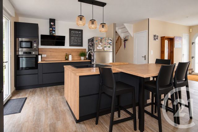 maison à vendre - 5 pièces - 110.0 m2 - BONCHAMP LES LAVAL - 53 - PAYS-DE-LOIRE - Century 21 Dréano Immobilier