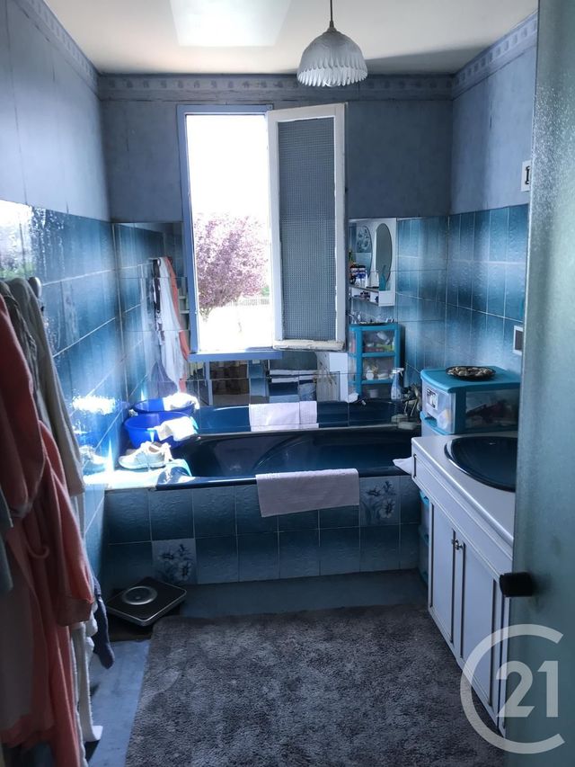 maison à vendre - 5 pièces - 66.77 m2 - ENTRAMMES - 53 - PAYS-DE-LOIRE - Century 21 Dréano Immobilier maison à vendre - 5 pièces - 66.77 m2 - ENTRAMMES - 53 - PAYS-DE-LOIRE - Century 21 Dréano Immobilier