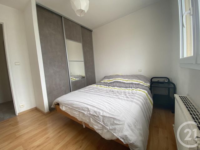 Afficher la photo en grand Appartement à vendre - 2 pièces - 42.0 m2 - LAVAL - 53 - PAYS-DE-LOIRE - Century 21 Dréano Immobilier