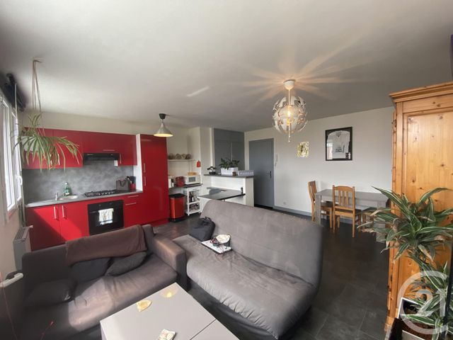 Afficher la photo en grand Appartement à vendre - 2 pièces - 42.0 m2 - LAVAL - 53 - PAYS-DE-LOIRE - Century 21 Dréano Immobilier