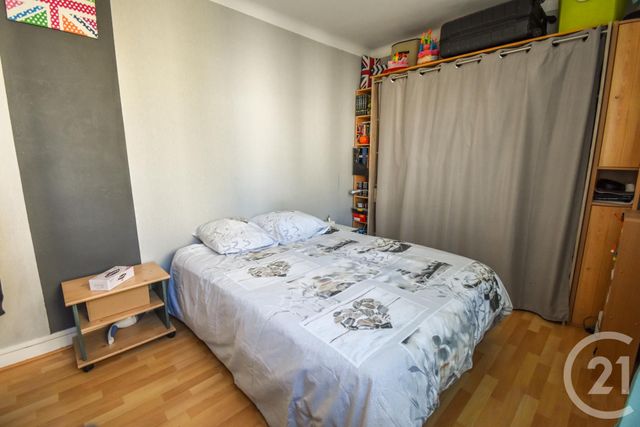 Appartement T3 à vendre - 3 pièces - 69.66 m2 - LAVAL - 53 - PAYS-DE-LOIRE - Century 21 Dréano Immobilier Appartement T3 à vendre - 3 pièces - 69.66 m2 - LAVAL - 53 - PAYS-DE-LOIRE - Century 21 Dréano Immobilier