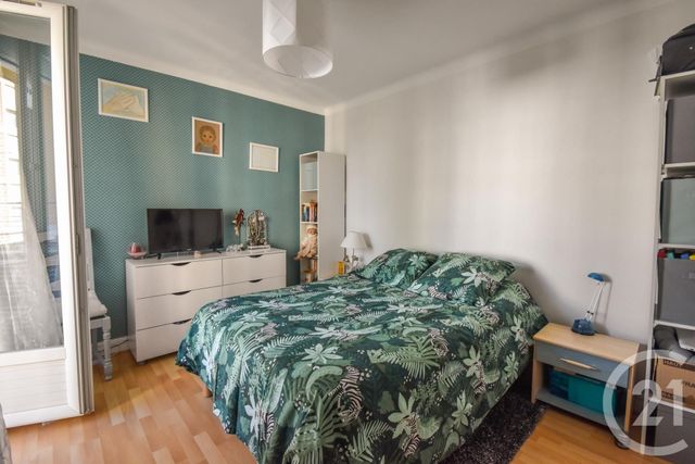Appartement T3 à vendre - 3 pièces - 69.66 m2 - LAVAL - 53 - PAYS-DE-LOIRE - Century 21 Dréano Immobilier Appartement T3 à vendre - 3 pièces - 69.66 m2 - LAVAL - 53 - PAYS-DE-LOIRE - Century 21 Dréano Immobilier