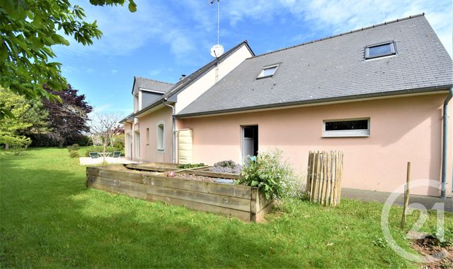 maison à vendre - 7 pièces - 163.17 m2 - ST HILAIRE DU MAINE - 53 - PAYS-DE-LOIRE - Century 21 Dréano Immobilier maison à vendre - 7 pièces - 163.17 m2 - ST HILAIRE DU MAINE - 53 - PAYS-DE-LOIRE - Century 21 Dréano Immobilier