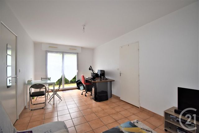 Appartement F2 à louer - 2 pièces - 43.0 m2 - LAVAL - 53 - PAYS-DE-LOIRE - Century 21 Dréano Immobilier Appartement F2 à louer - 2 pièces - 43.0 m2 - LAVAL - 53 - PAYS-DE-LOIRE - Century 21 Dréano Immobilier