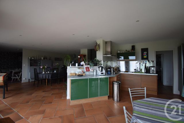 Afficher la photo en grand maison à vendre - 9 pièces - 224.0 m2 - QUELAINES ST GAULT - 53 - PAYS-DE-LOIRE - Century 21 Dréano Immobilier