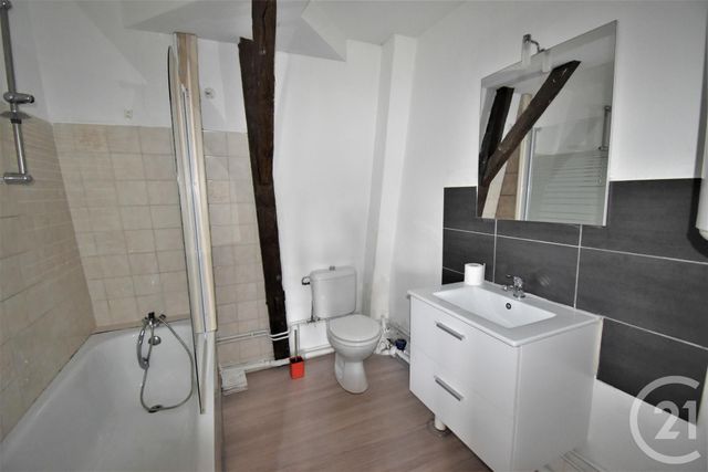Appartement F2 à louer - 2 pièces - 39.0 m2 - ST BERTHEVIN - 53 - PAYS-DE-LOIRE - Century 21 Dréano Immobilier Appartement F2 à louer - 2 pièces - 39.0 m2 - ST BERTHEVIN - 53 - PAYS-DE-LOIRE - Century 21 Dréano Immobilier