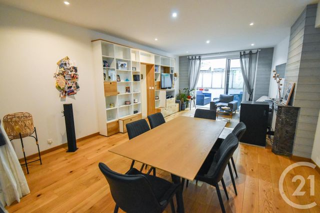 Appartement T3 à vendre - 3 pièces - 84.54 m2 - LAVAL - 53 - PAYS-DE-LOIRE - Century 21 Dréano Immobilier Appartement T3 à vendre - 3 pièces - 84.54 m2 - LAVAL - 53 - PAYS-DE-LOIRE - Century 21 Dréano Immobilier