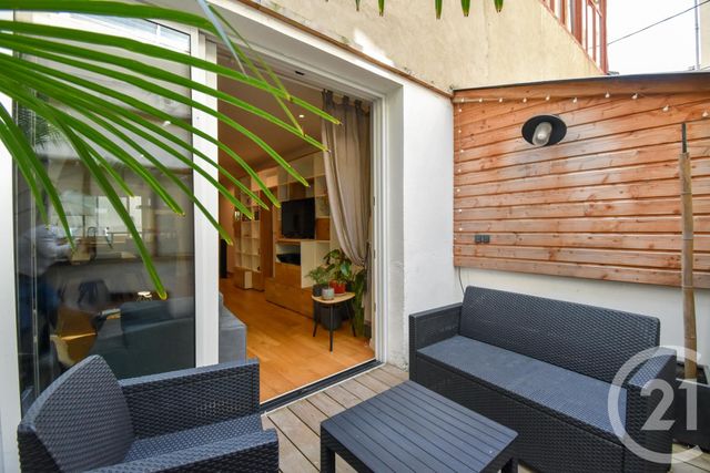 Appartement T3 à vendre - 3 pièces - 84.54 m2 - LAVAL - 53 - PAYS-DE-LOIRE - Century 21 Dréano Immobilier Appartement T3 à vendre - 3 pièces - 84.54 m2 - LAVAL - 53 - PAYS-DE-LOIRE - Century 21 Dréano Immobilier