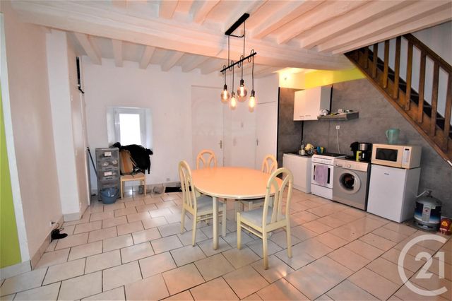 Afficher la photo en grand Appartement T3 à louer - 4 pièces - 72.98 m2 - MESLAY DU MAINE - 53 - PAYS-DE-LOIRE - Century 21 Dréano Immobilier