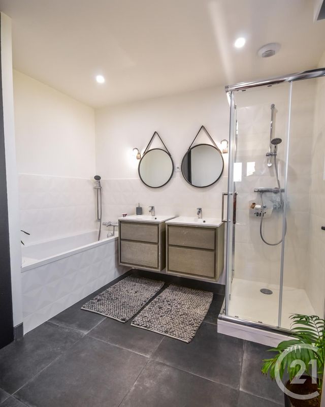 Afficher la photo en grand maison à vendre - 5 pièces - 122.0 m2 - LAVAL - 53 - PAYS-DE-LOIRE - Century 21 Dréano Immobilier