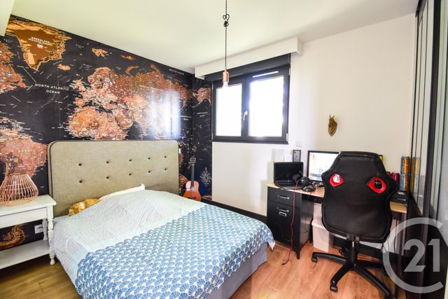 Afficher la photo en grand maison à vendre - 5 pièces - 122.0 m2 - LAVAL - 53 - PAYS-DE-LOIRE - Century 21 Dréano Immobilier
