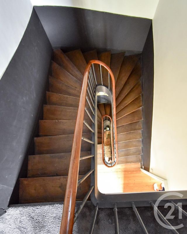 Afficher la photo en grand maison à vendre - 10 pièces - 320.0 m2 - LAVAL - 53 - PAYS-DE-LOIRE - Century 21 Dréano Immobilier