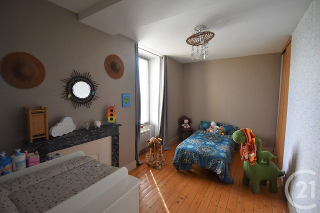Afficher la photo en grand maison à vendre - 8 pièces - 158.68 m2 - COSSE LE VIVIEN - 53 - PAYS-DE-LOIRE - Century 21 Dréano Immobilier
