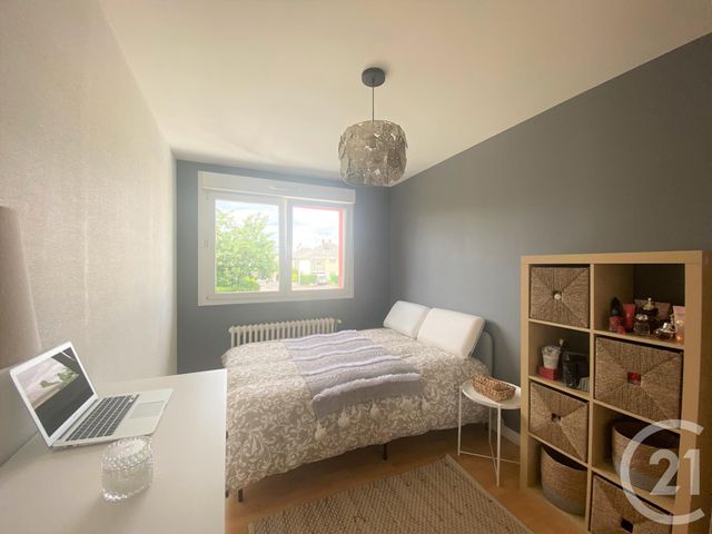 Afficher la photo en grand maison à vendre - 8 pièces - 94.27 m2 - LAVAL - 53 - PAYS-DE-LOIRE - Century 21 Dréano Immobilier