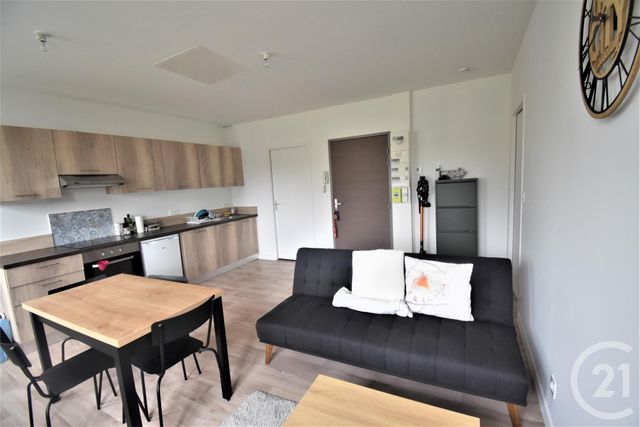 Afficher la photo en grand Appartement T2 à louer - 2 pièces - 40.95 m2 - LAVAL - 53 - PAYS-DE-LOIRE - Century 21 Dréano Immobilier