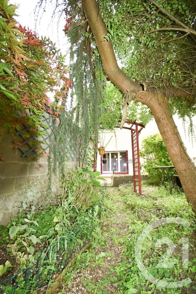 Afficher la photo en grand maison à vendre - 6 pièces - 82.03 m2 - LAVAL - 53 - PAYS-DE-LOIRE - Century 21 Dréano Immobilier