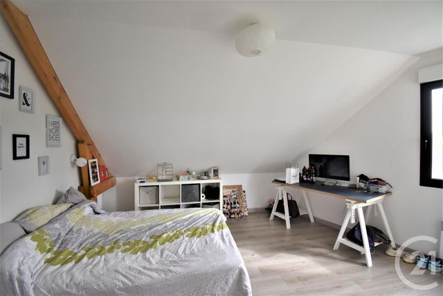 Afficher la photo en grand maison à louer - 5 pièces - 174.89 m2 - LAVAL - 53 - PAYS-DE-LOIRE - Century 21 Dréano Immobilier