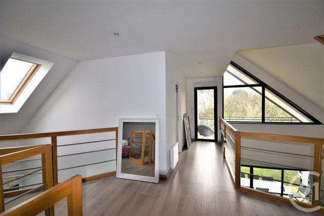 Afficher la photo en grand maison à louer - 5 pièces - 174.89 m2 - LAVAL - 53 - PAYS-DE-LOIRE - Century 21 Dréano Immobilier