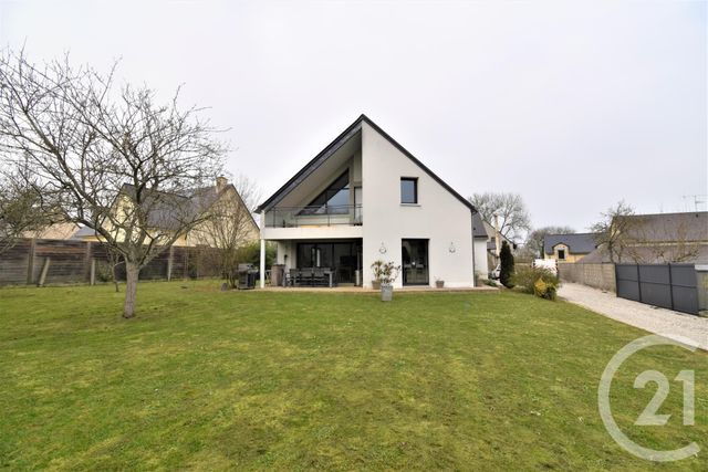 Afficher la photo en grand maison à louer - 5 pièces - 174.89 m2 - LAVAL - 53 - PAYS-DE-LOIRE - Century 21 Dréano Immobilier