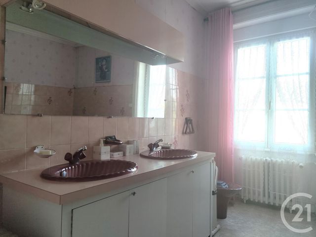 maison à vendre - 6 pièces - 134.39 m2 - LA GUERCHE DE BRETAGNE - 35 - BRETAGNE - Century 21 Dréano Immobilier