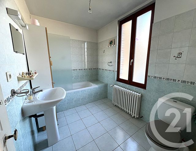 maison à vendre - 8 pièces - 114.0 m2 - CRAON - 53 - PAYS-DE-LOIRE - Century 21 Dréano Immobilier