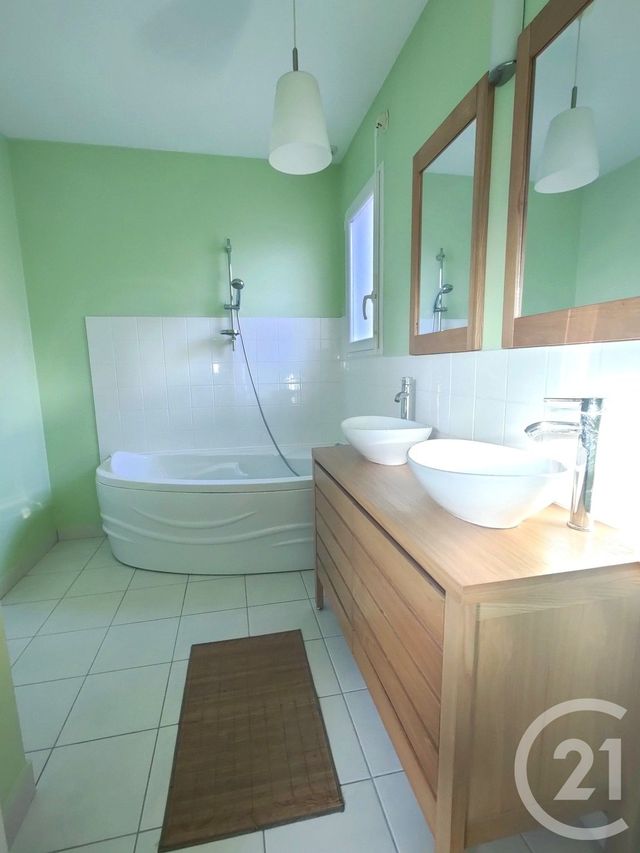Afficher la photo en grand maison à vendre - 6 pièces - 121.59 m2 - LA GUERCHE DE BRETAGNE - 35 - BRETAGNE - Century 21 Dréano Immobilier