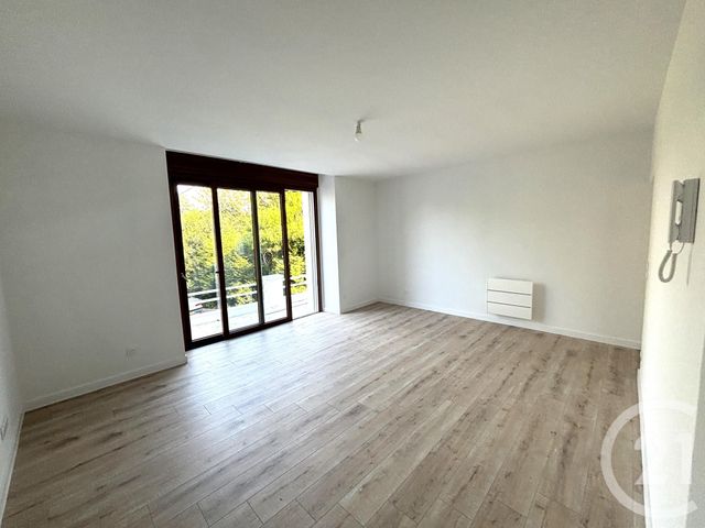 Appartement T3 à vendre - 3 pièces - 60.0 m2 - COSSE LE VIVIEN - 53 - PAYS-DE-LOIRE - Century 21 Dréano Immobilier