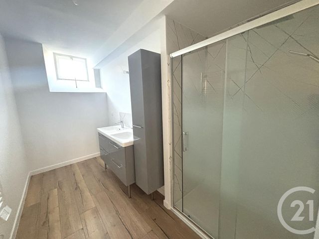 Afficher la photo en grand Appartement T3 à vendre - 3 pièces - 64.0 m2 - COSSE LE VIVIEN - 53 - PAYS-DE-LOIRE - Century 21 Dréano Immobilier