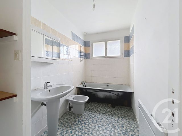 maison à vendre - 7 pièces - 93.0 m2 - COSSE LE VIVIEN - 53 - PAYS-DE-LOIRE - Century 21 Dréano Immobilier