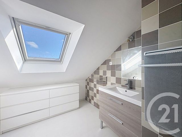 maison à vendre - 6 pièces - 108.0 m2 - BONCHAMP LES LAVAL - 53 - PAYS-DE-LOIRE - Century 21 Dréano Immobilier