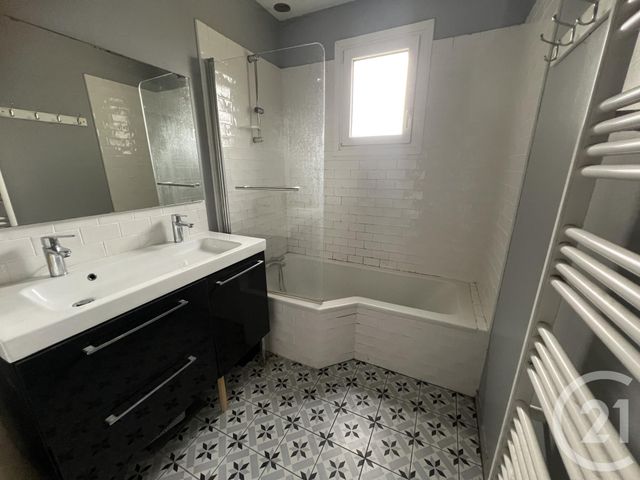 maison à vendre - 5 pièces - 91.5 m2 - ST POIX - 53 - PAYS-DE-LOIRE - Century 21 Dréano Immobilier