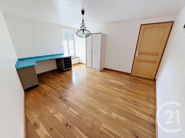maison à vendre - 9 pièces - 198.0 m2 - QUELAINES ST GAULT - 53 - PAYS-DE-LOIRE - Century 21 Dréano Immobilier