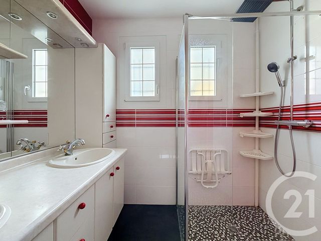 maison à vendre - 5 pièces - 95.05 m2 - QUELAINES ST GAULT - 53 - PAYS-DE-LOIRE - Century 21 Dréano Immobilier